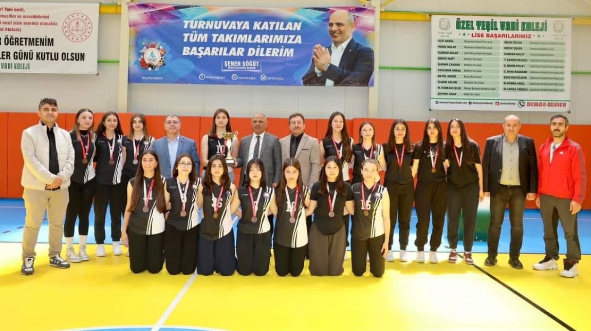 Okulumuz Kız Volaybol Takımı, 19 Mayıs Atatürk’ü Anma, Gençlik ve Spor Bayramı Genç Kızlar Voleybol Turnuvası’nda 1. Oldu.